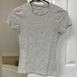 Abercrombie & Fitch Gray Essentials Baby Tee XXS